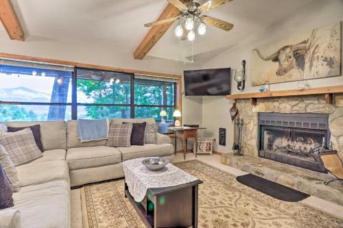 Secluded Home With Stunning Maggie Valley Views!