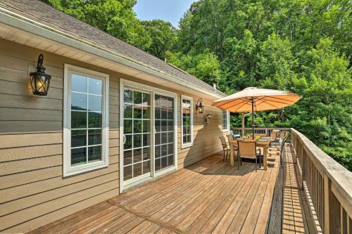 Spacious Home Less Than 8 Mi To Main Street And Hikes