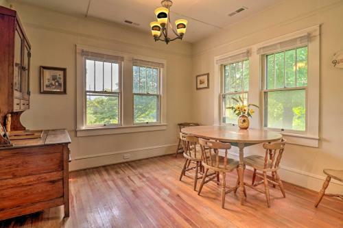 Cozy Home With Views Less Than 1 Mi To Lake Junaluska!