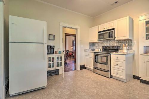 Cozy Home With Views Less Than 1 Mi To Lake Junaluska!