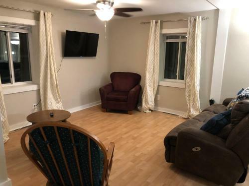Burrel Avenue Apartments