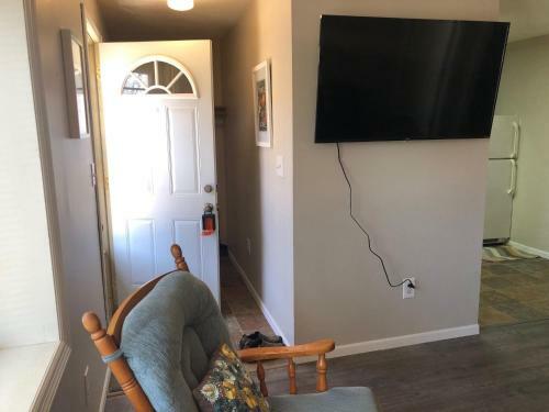 Burrel Avenue Apartments