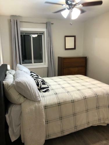 Burrel Avenue Apartments
