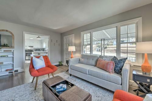 Mid-century Modern Cottage In Ardmore Area!