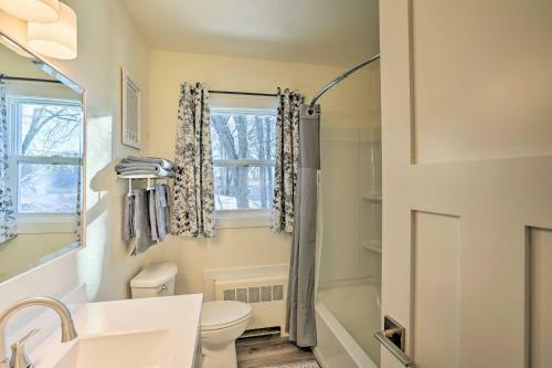 Welcoming Bismarck Apartment In Heart Of Town