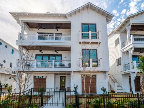 15 Steps From Beach Access! Brand New Duplex