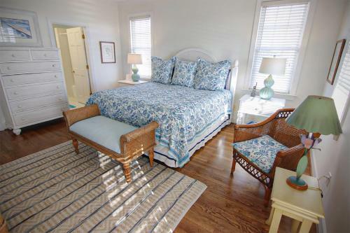 Early Dawn By Sea Scape Properties