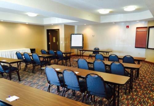 Surestay Plus Hotel By Best Western Ashland