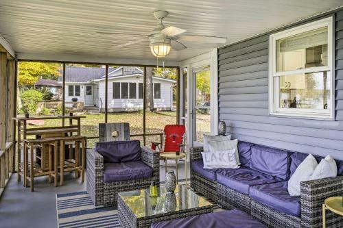 Waterfront Indian Lake Cottage With Fire Pit And Views