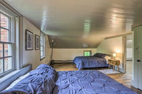 Timeless Winesburg House With Private Balcony