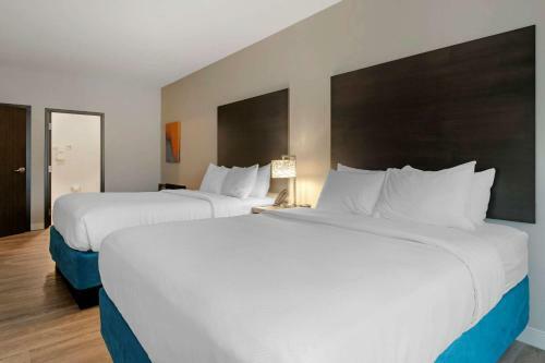 Hotel Mainstay Suites Cincinnati University - Uptown
