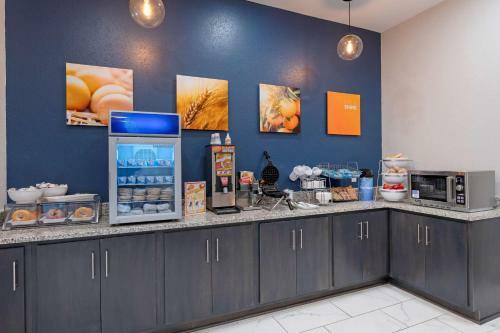 Hotel Mainstay Suites Cincinnati University - Uptown