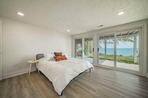 Stunning Bohemian Home With Private Beach