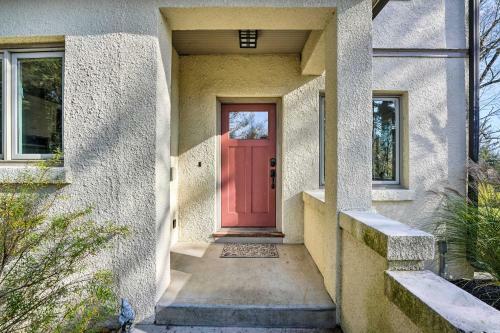 Vintage-mod Getaway With Deck And Private Pool!