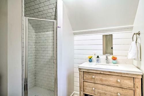 Updated Columbus Guest House Walk To Dining!