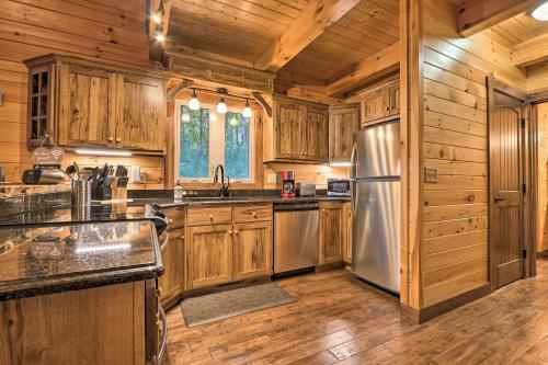 Serenity Now Cabin With Fire Pit And Game Room!