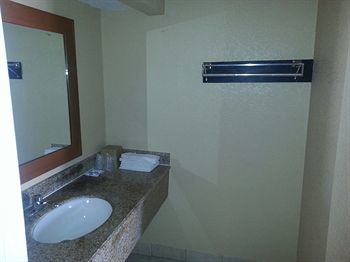 Southmore Motel