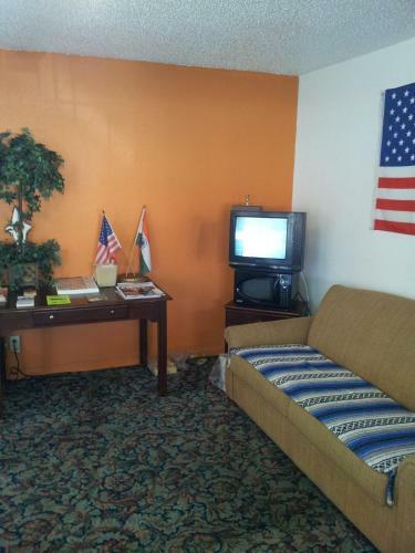 Motel Deluxe Inn Austin