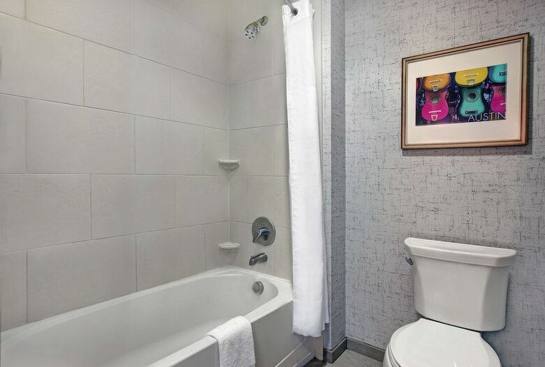 Hotel Hampton Inn And Suites Austin University Capitol
