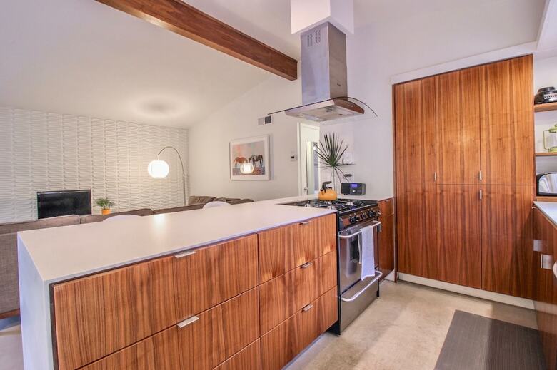 Travis Heights Modern I