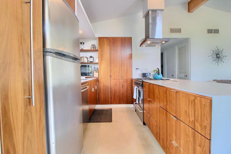 Travis Heights Modern I