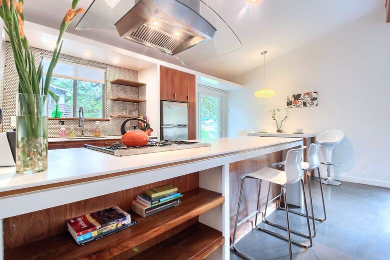 Travis Heights Modern I