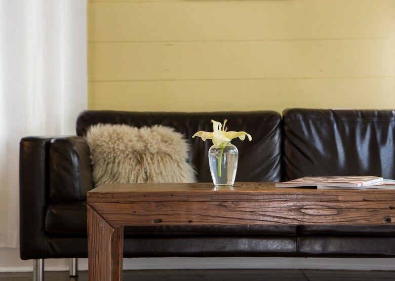 Travis Heights Modern I