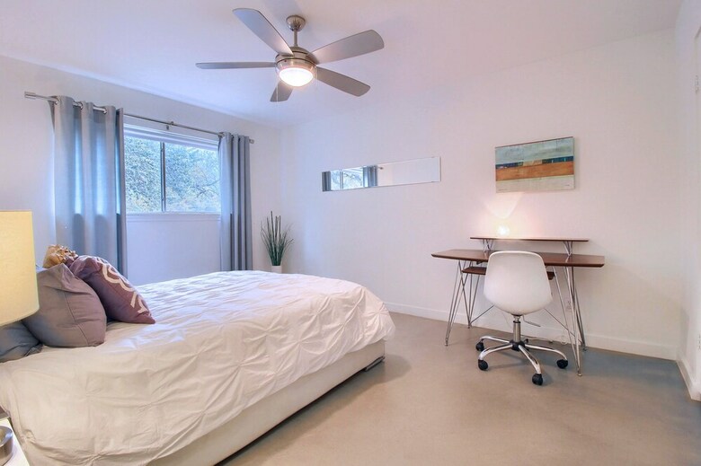 Travis Heights Modern I