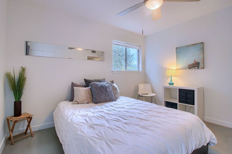 Travis Heights Modern I