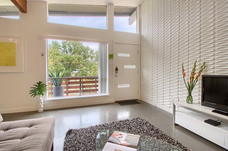 Travis Heights Modern I
