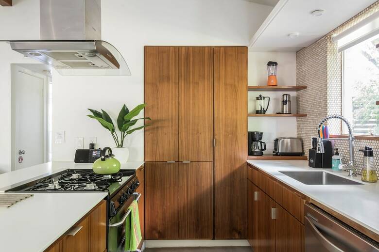 Travis Heights Modern I