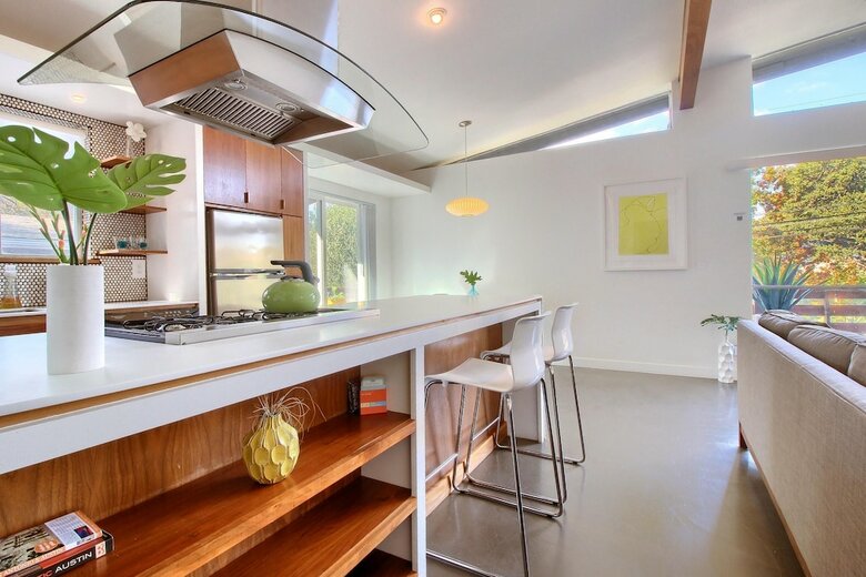 Travis Heights Modern I