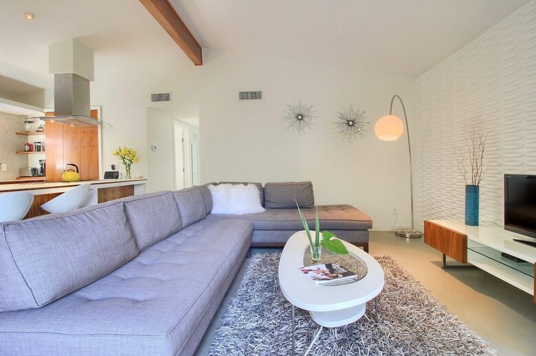 Travis Heights Modern I