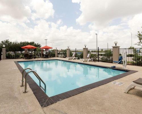 Hotel Comfort Suites Westbelt