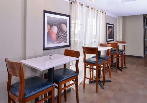 Hotel Comfort Suites Westbelt