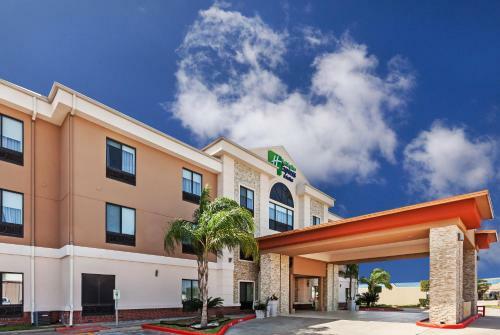 Holiday Inn Express Hotel And Suites Houston East