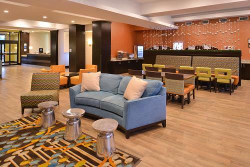 Hotel Holiday Inn Express Stassney Heights