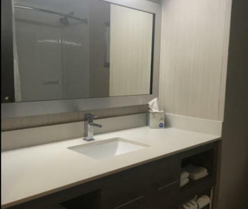 Hotel Express Inn