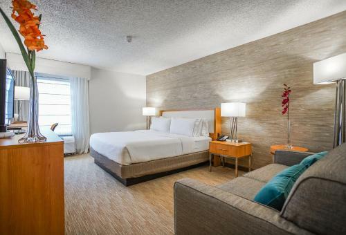 Hotel Express Inn