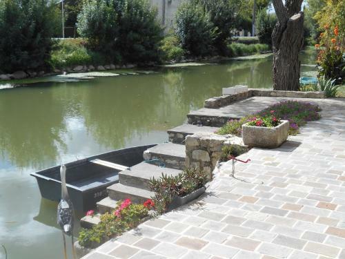 Marais Poitevin P�che ,barque, V�los, Wifi, Linge, Chemin�e, Cuisine