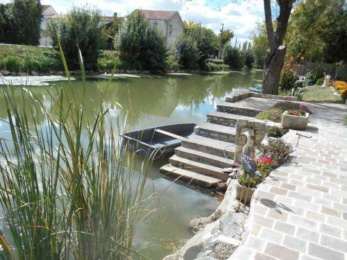 Marais Poitevin P�che ,barque, V�los, Wifi, Linge, Chemin�e, Cuisine