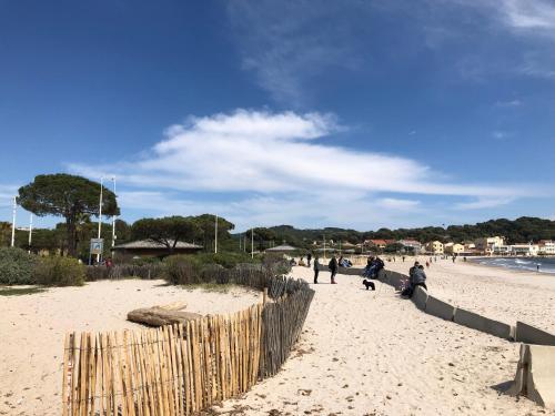 Apartamento Studio Bord De Mer (wifi + Netflix)