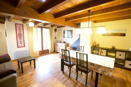 Apartamento Duplex El Pla De La Tour