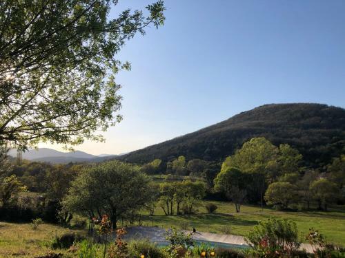 Bed & Breakfast Domaine De Montbarri