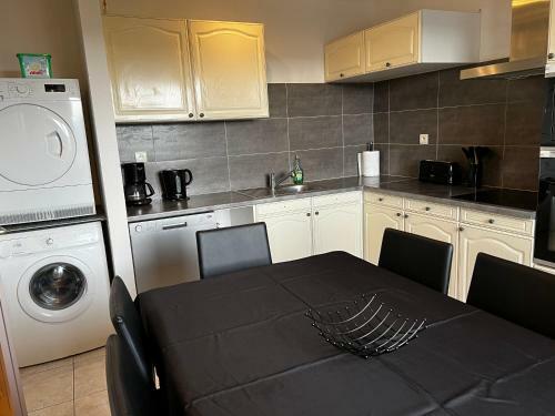 Hostal Sous Les Oliviers Ard�chois