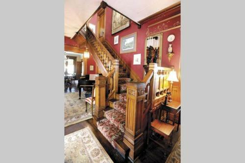 Experience Living In An 1882 Victorian Home.