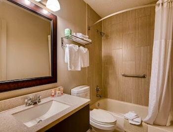 Hotel Orangewood Inn And Suites