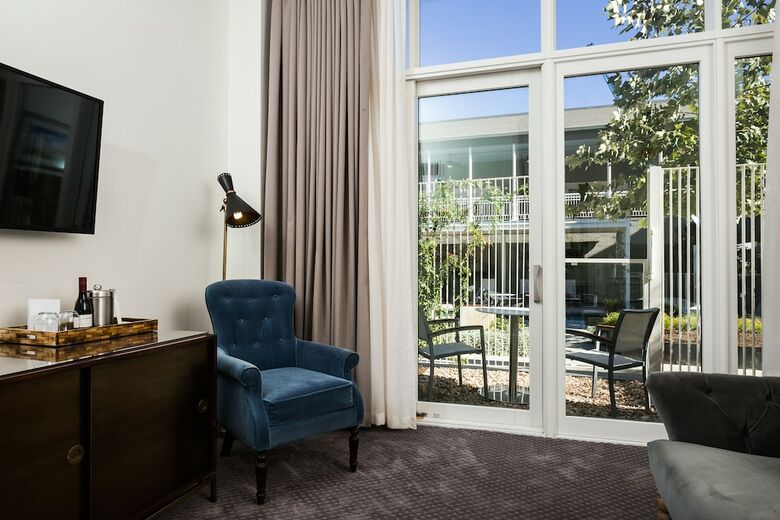Hotel Ella