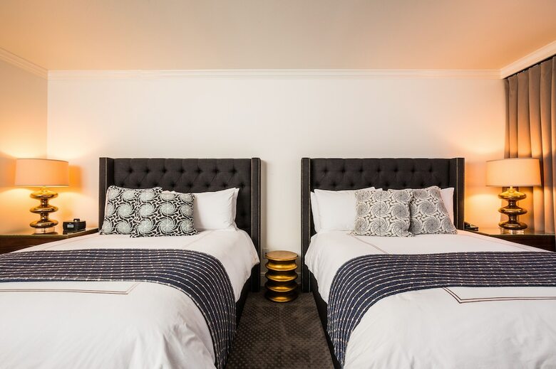 Hotel Ella