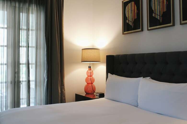 Hotel Ella